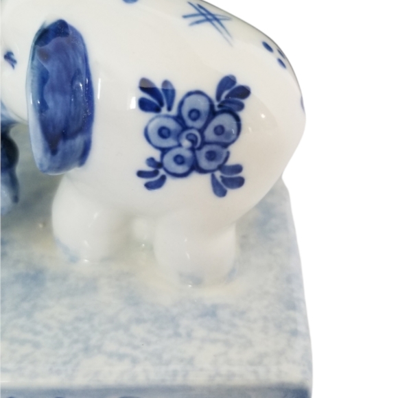 Vintage Handpainted Delft Holland Blue/White Elephant Figure - Picture 3 of 8